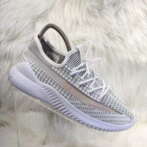 Danskin ECSTATIC Stretchy Shoes Sneakers Gray White Women's Size 9